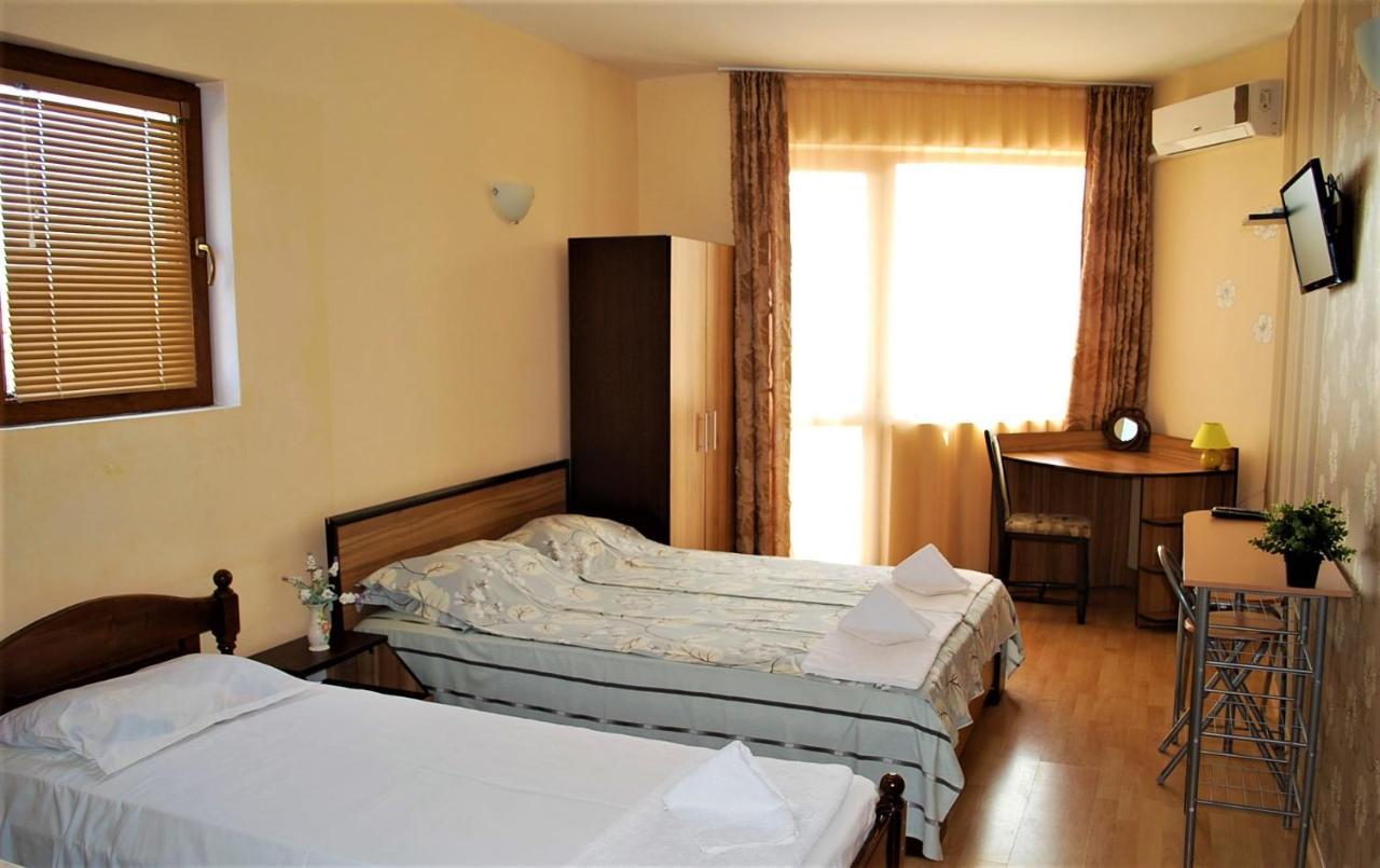 Family Hotel Amore 比亚拉 外观 照片